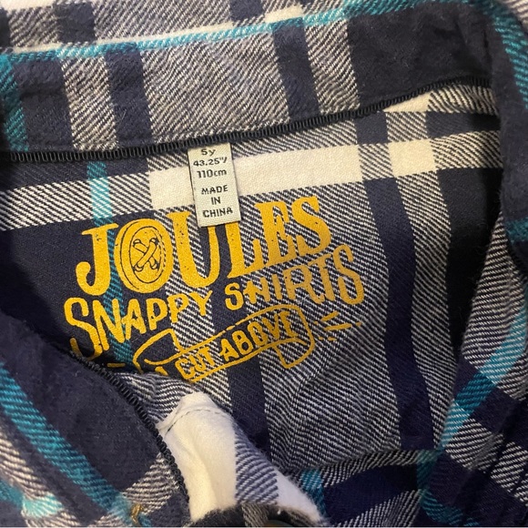 Boys shirts size 5 - Picture 3 of 3